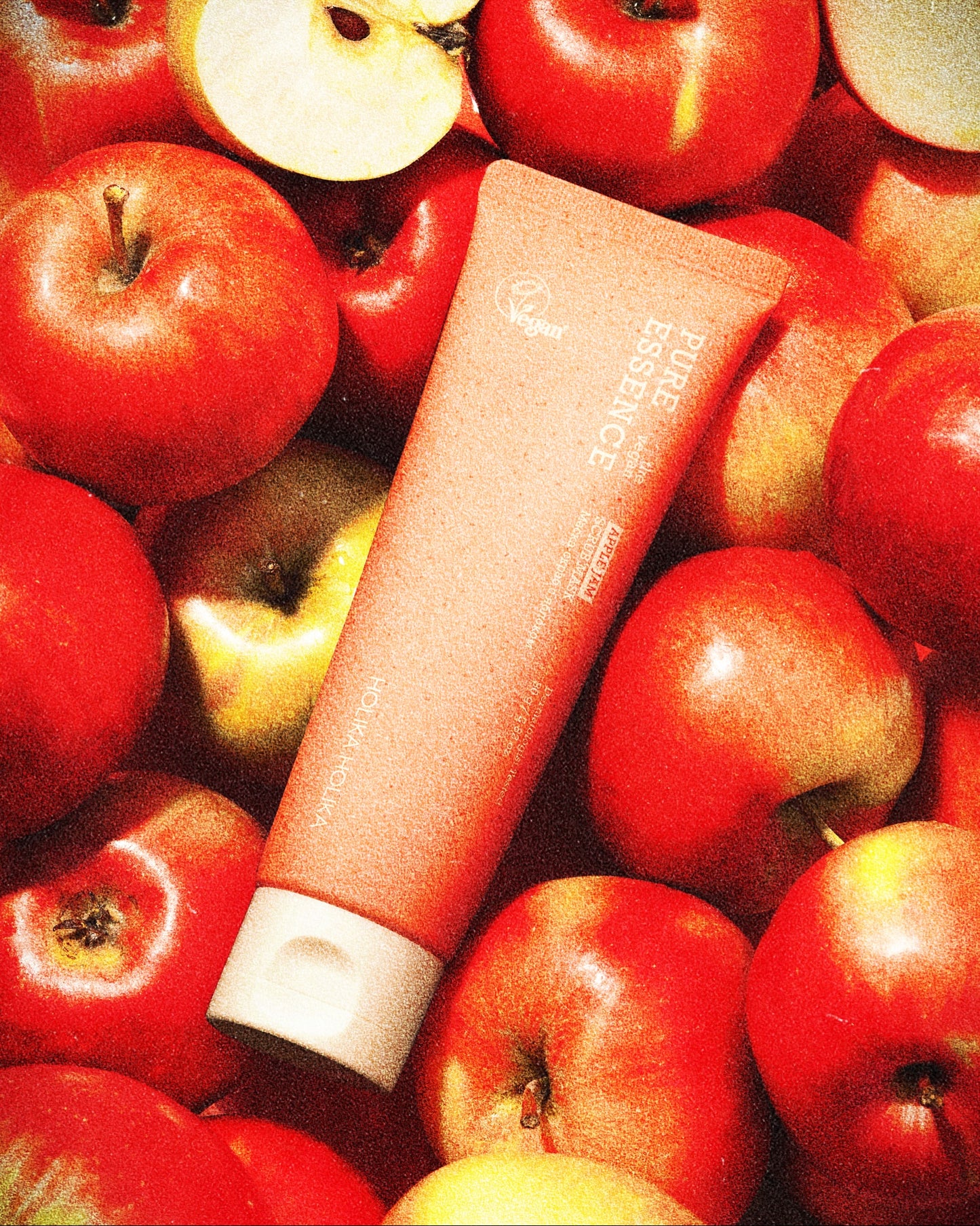 Holika Holika Pure Essence the Vegan Apple Jam Scrub Mask (80g)