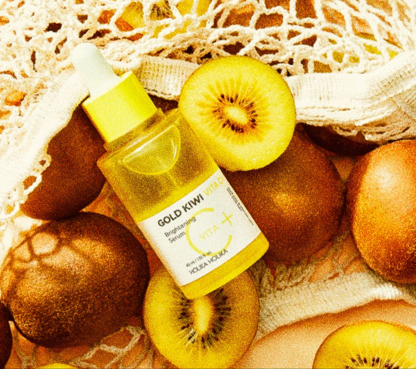 Holika Holika Gold Kiwi Vita C+ Brightening Serum (30ml)